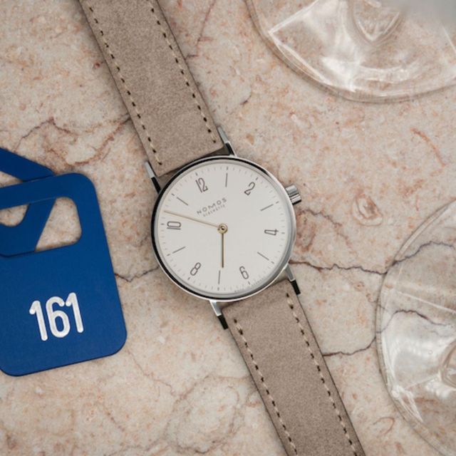 NomosGlashütte AlleUhrenmarken Einstieg 1080x1080px