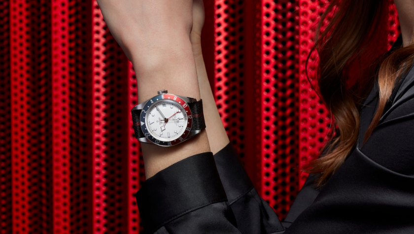 TUDOR_BlackBayGMT_JuwelierRoediger_840x480_Impression